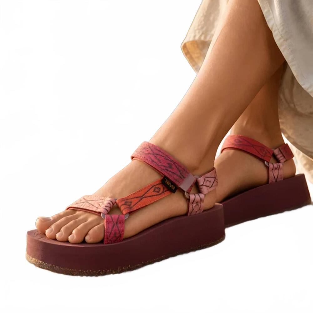 NEW TEVA women's universal sunscape sandal in red
